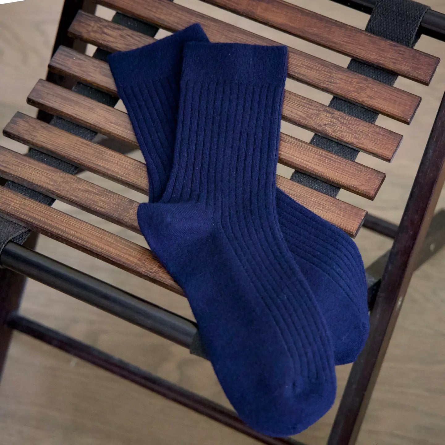 Mens Superfine Wool Ribbed Socks | Navy