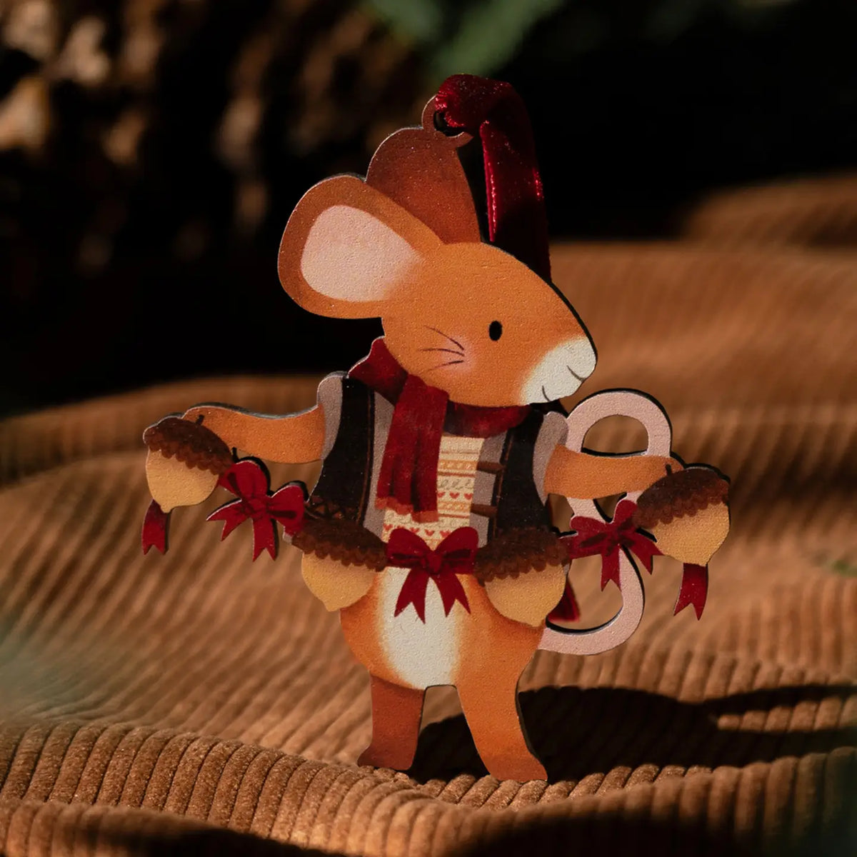 Wooden Ornament | Mouse and Garland